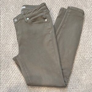 Amazon Essentials Green Skinny Jeans with Sleek Fit